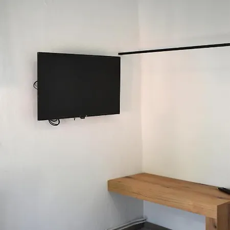 아파트 Marilia's House 프리노스